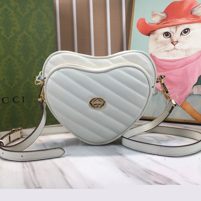 G*u*i round bags